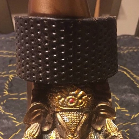 Genuine Leather Wide Cuff Bracelets - Picture 3 of 4